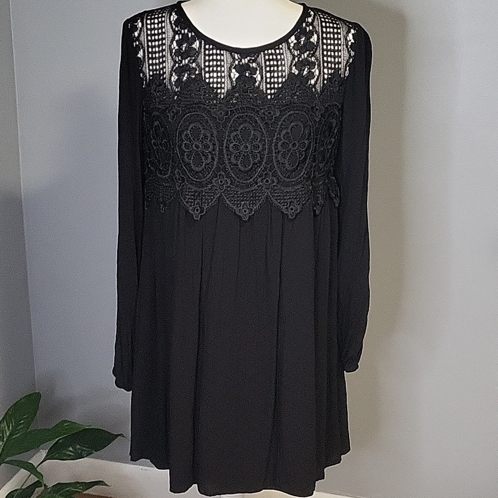 Xhilaration Split Sleeve Crochet Bodice Lined Boho Dress - Size M